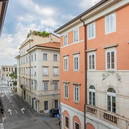 Centro I Cadorna 14 Apartment Triest